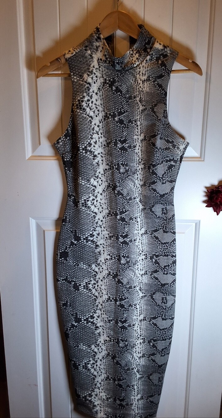 Sleeveless Snake Print Bodycon Dress - Black & White